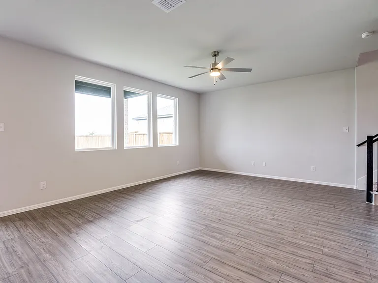 737 Santa Lucia Dr — Photo 11