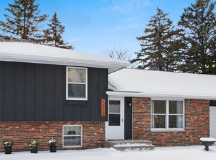 1223 Bonnie View Dr, Sturgeon Bay, WI 54235