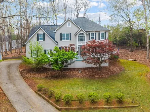 2536 Katherine Cir, Gainesville, GA 30506