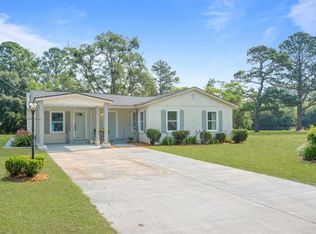 710 Pine St, Darien, GA 31305