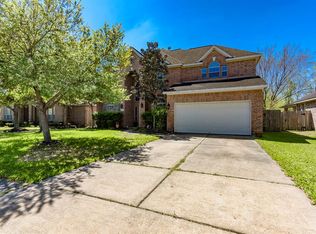 2028 Saint Edmunds Xing, Dickinson, TX 77539