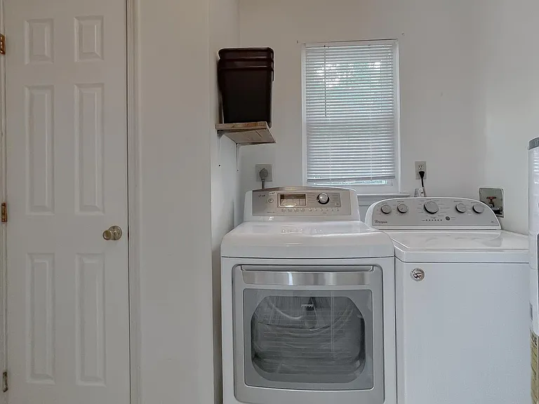 109 Morris Dr — Photo 39