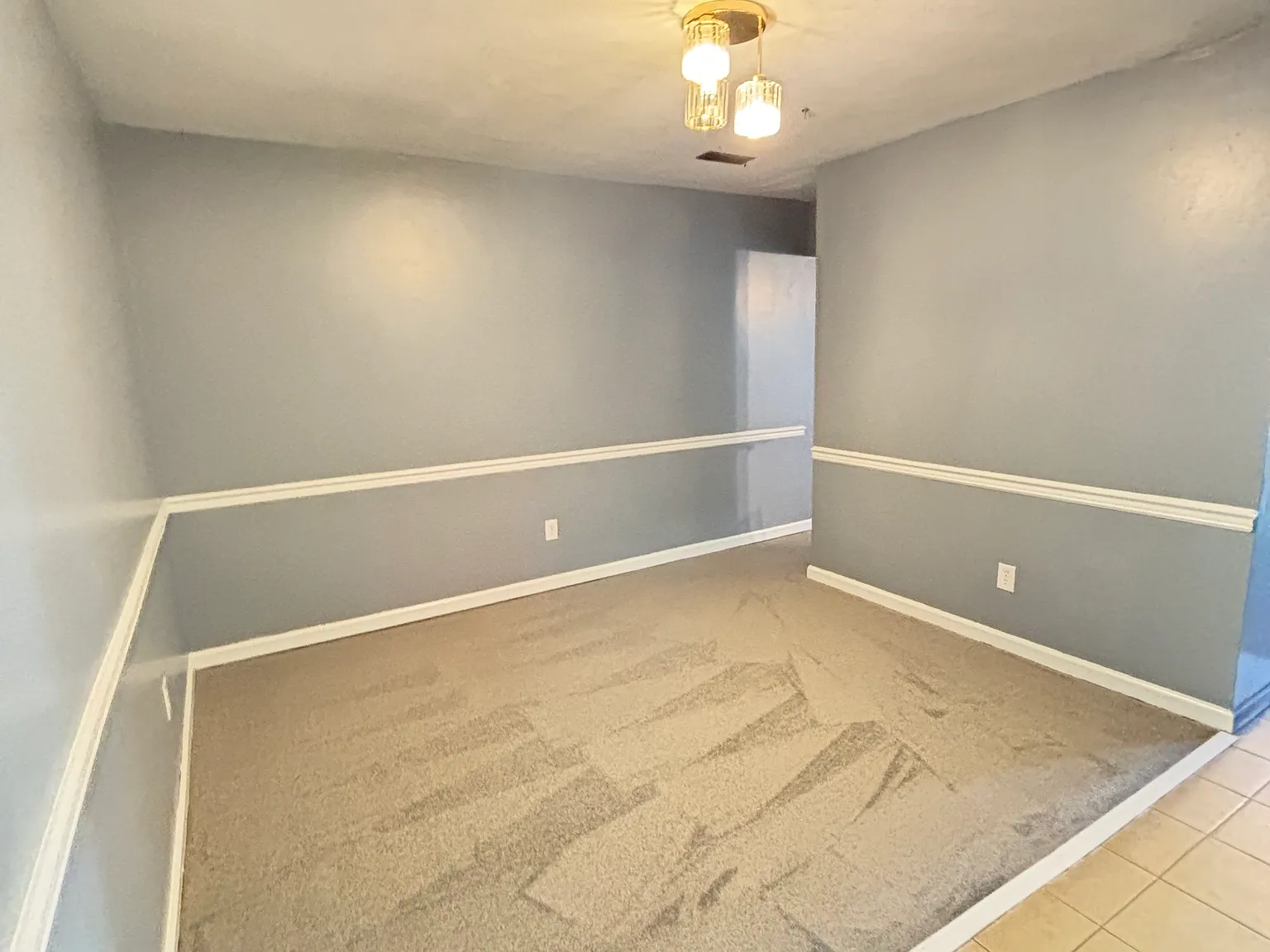 2 bed, 2.5 bath, 1412 sqft, $1,900 — Photo 3