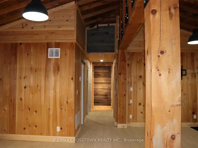 1056 Elm Rd — Photo 8