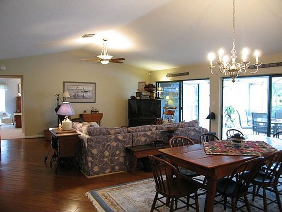 Living Room/Dining Room