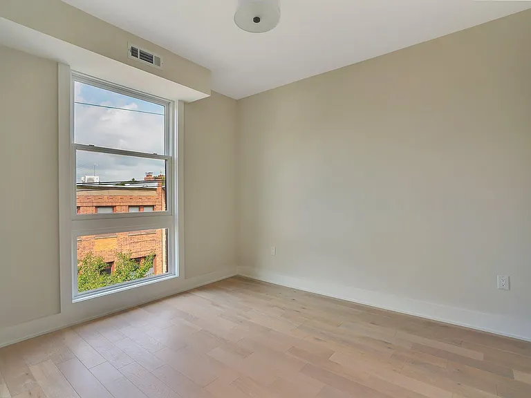 268 New York Ave #2 — Photo 17