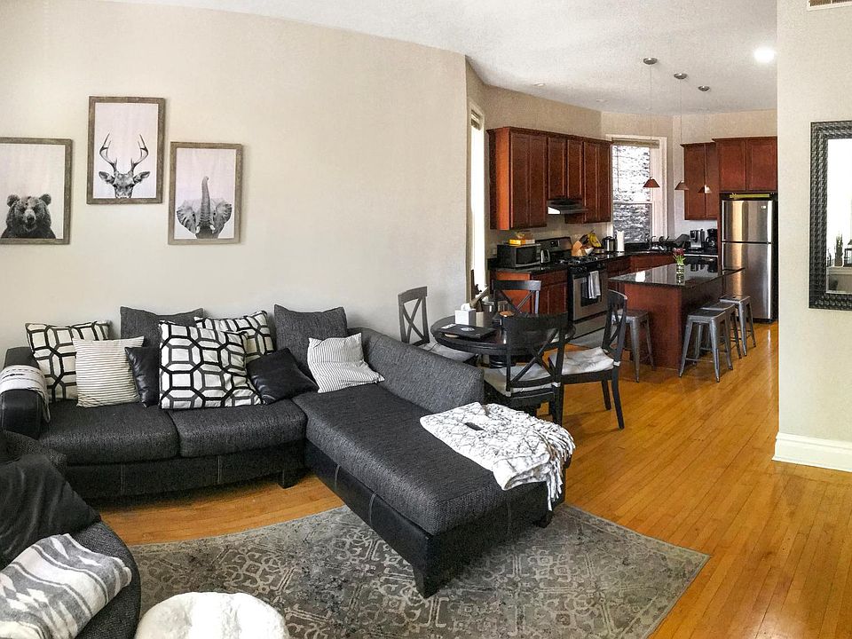 1st image of 1746 N Hermitage Ave #1