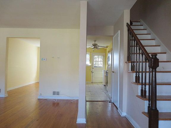 5th image of 1042B E 217th St