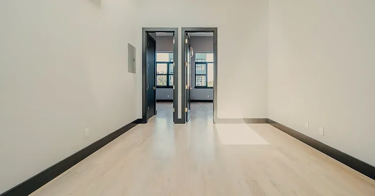 Rented by Loom Group | media 6