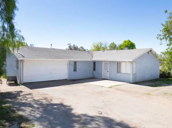 312 B St, Ramona, CA 92065