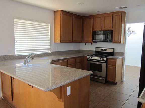 5th image of 3905 Fortress Dr