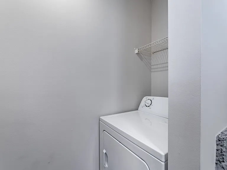 South Haven Apartments — Photo 16
