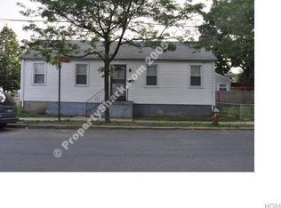 11950 196th St, Saint Albans, NY 11412