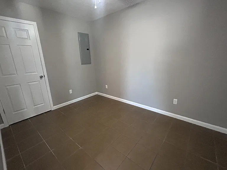 108 Scott Dr #2 — Photo 7