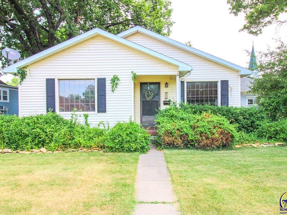 520 Ellinwood St, Osage City, KS 66523 Zillow
