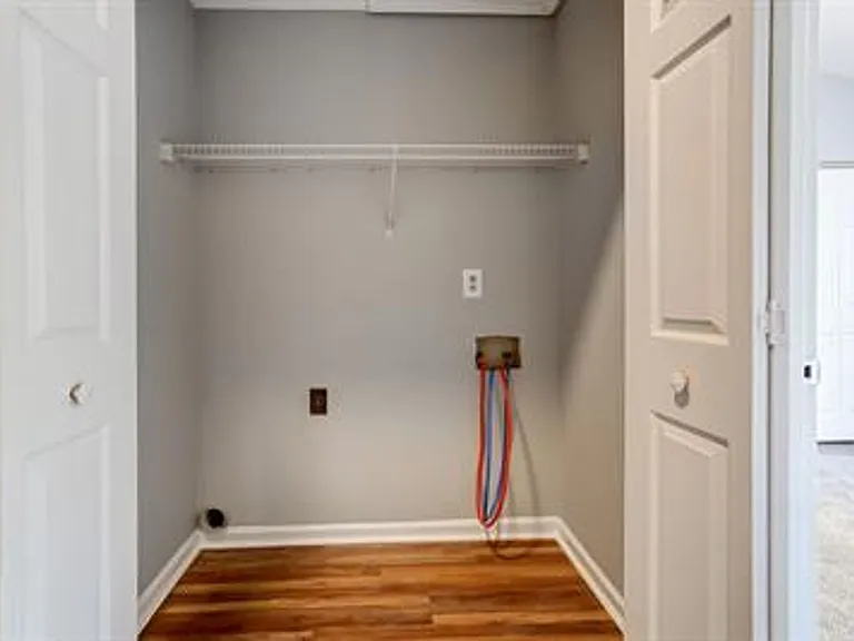 3821 Mosscroft Ln — Photo 16