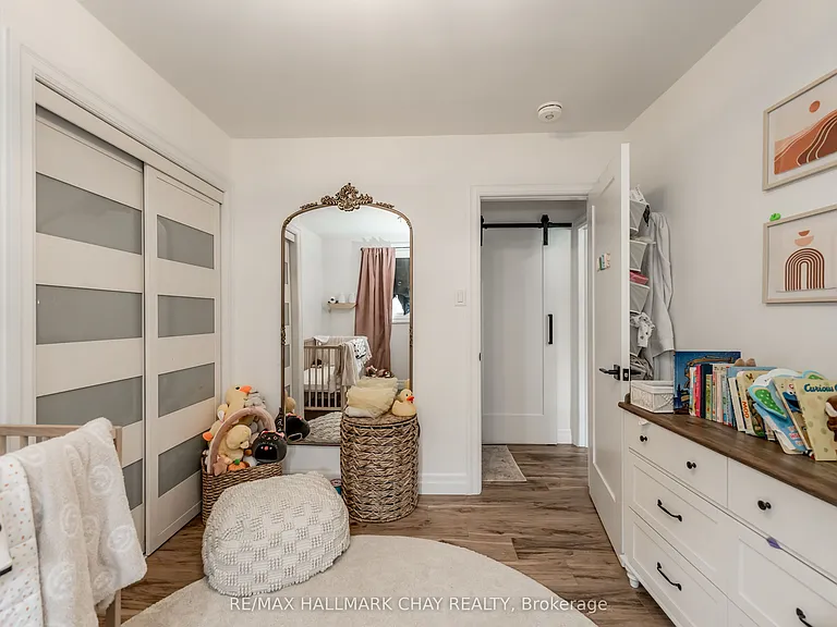 3742 Horseshoe Valley Rd W #UPPER — Photo 18