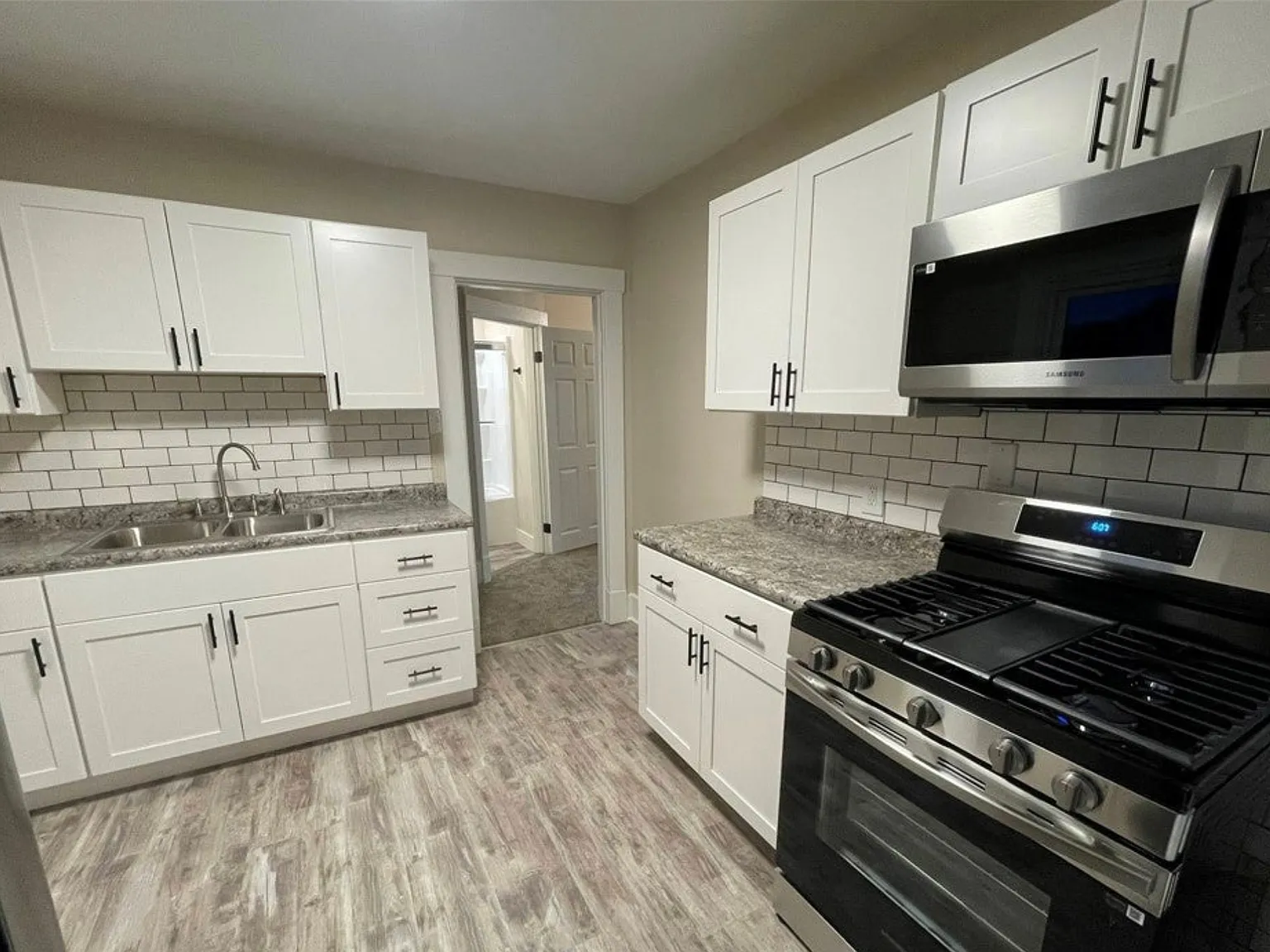 3 bed, 1200 sqft, $1,625 — Photo 1