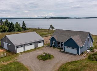 3 Channel View Ln, Lubec, ME 04652