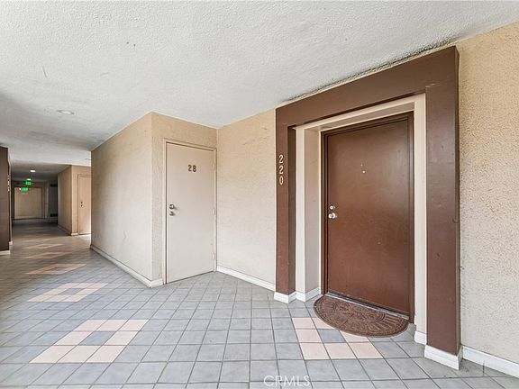 3rd image of 7826 Topanga Canyon Blvd APT 220