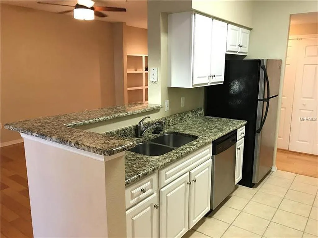 1810 E Palm Ave — Photo 4