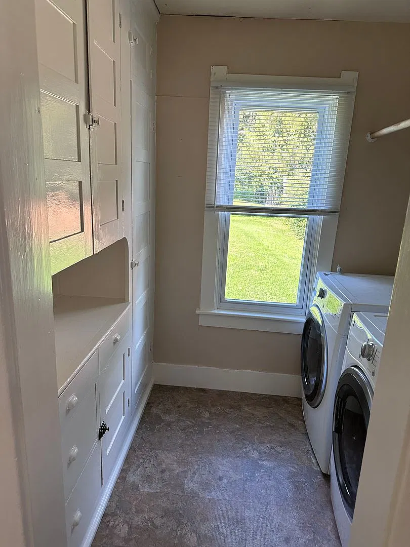 New Listing! Spacious & Bright Pleasant Gap home available now! — Photo 4