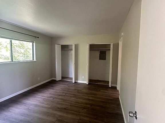 4th image of 150 Sugarloaf St #1-2-3