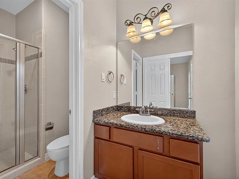 1015 Stanford St — Photo 31