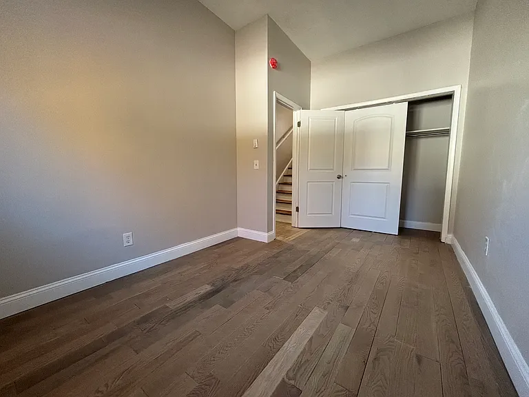 559 Sherman Pkwy #10 — Photo 10