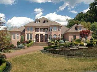 3400 Lake Ridge Dr, Murrysville, PA 15668
