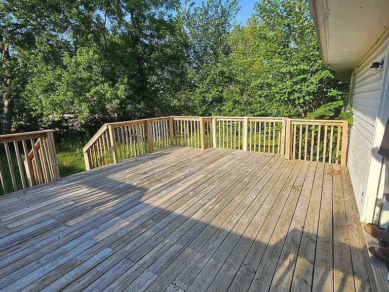 725 W Talmage St — Photo 22