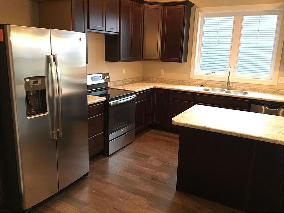 1st image of 1206 S Roberto Rd #B