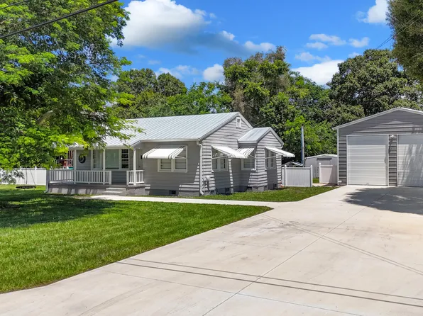 1126 Pine Avenue, Fort Pierce, FL 34982