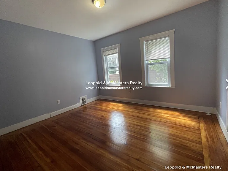 24 Litchfield St #3 — Photo 6