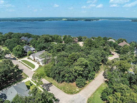 2nd image of 160 S Eagles Bluff Blvd