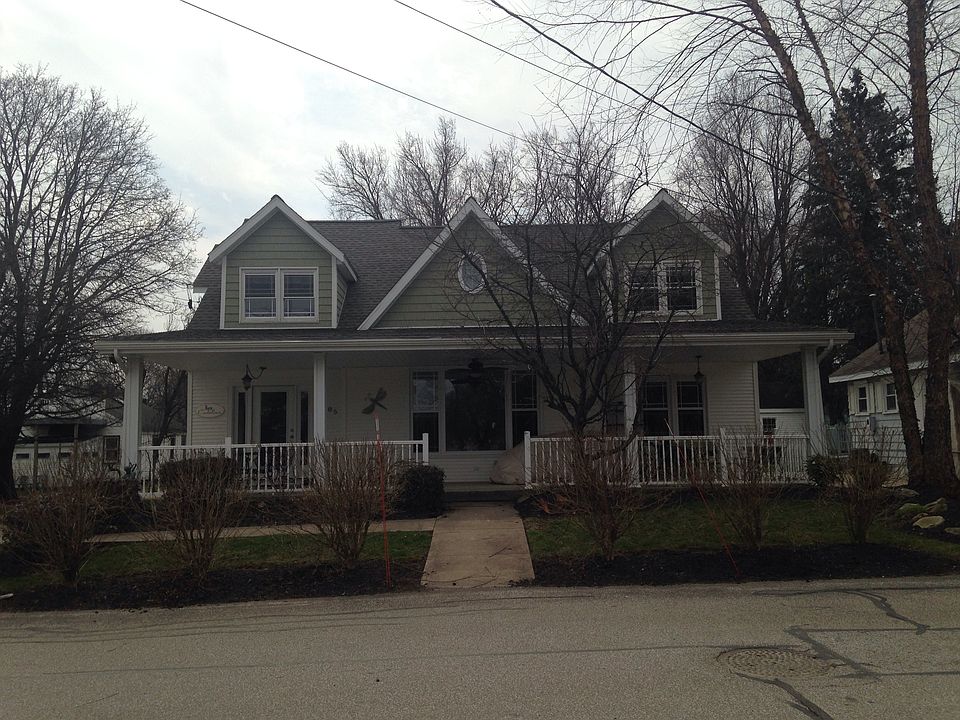 1st image of 105 Cypress St