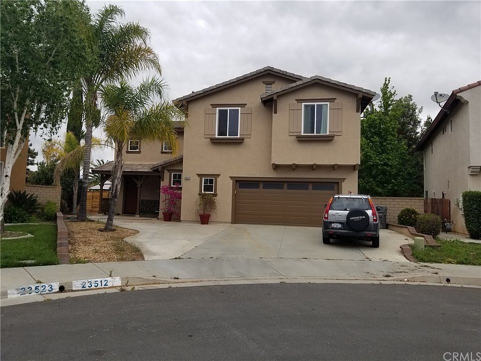 1st image of 23512 Hobart Ct