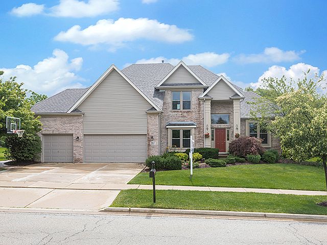 1st image of 767 E Thornwood Dr