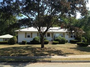 77 Cranmore Rd, Braintree, MA 02184