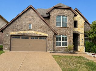 2933 Softwood Cir, Fort Worth, TX 76244