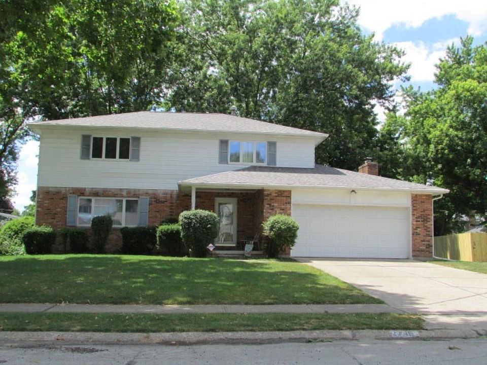 1st image of 2745 Woodford Dr
