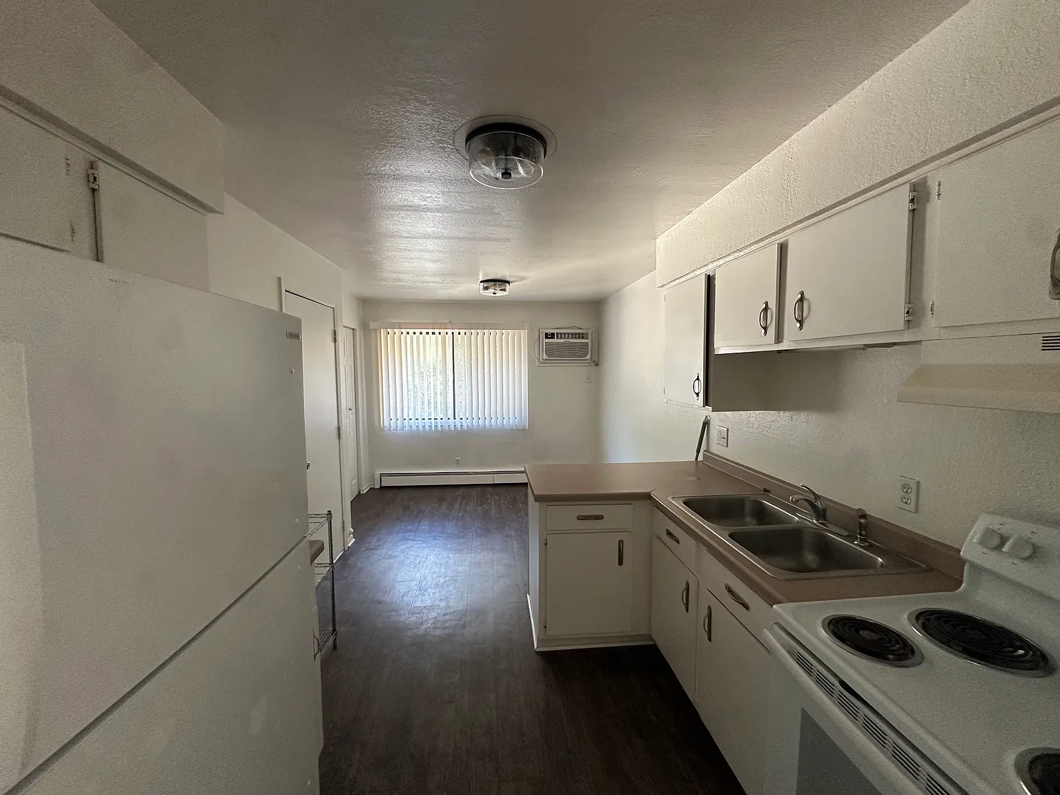2 bed, $1,150 — Photo 2