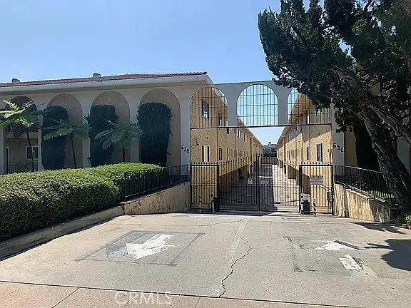 3 bed, 1703 sqft, $3,250 — Photo 1