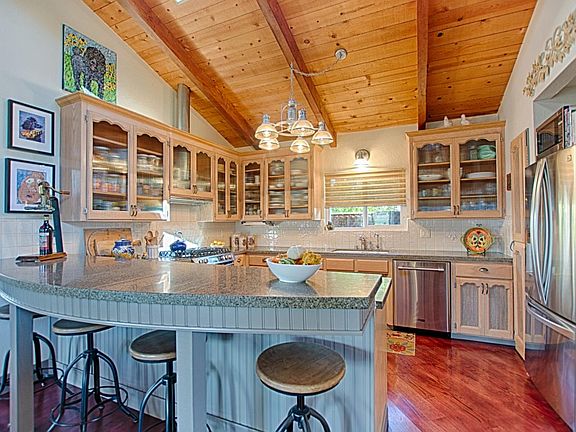 5th image of 710 Baltusrol Dr