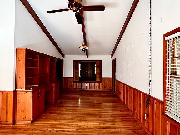 4th image of 1738 Sunset Ln