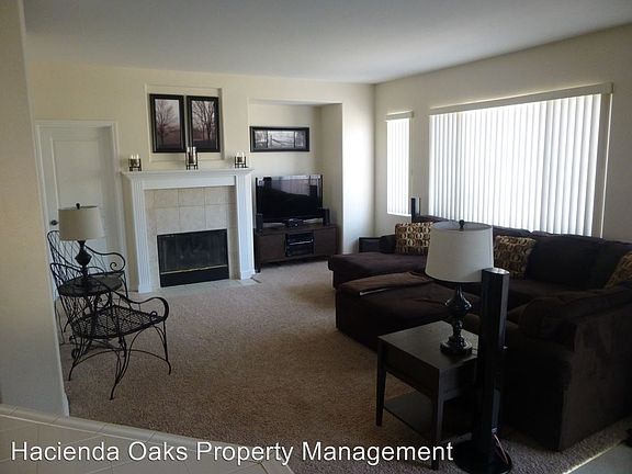 4th image of 2703 S Niverth Pl