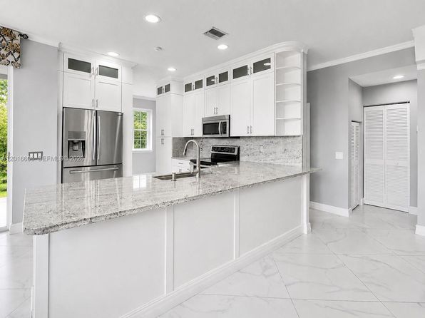 963 Falling Water Rd