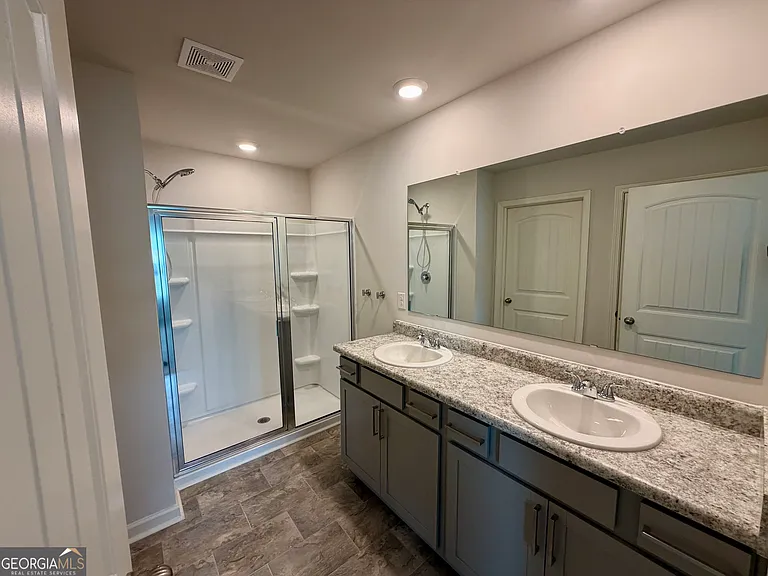 8233 Bluewater Dr — Photo 17