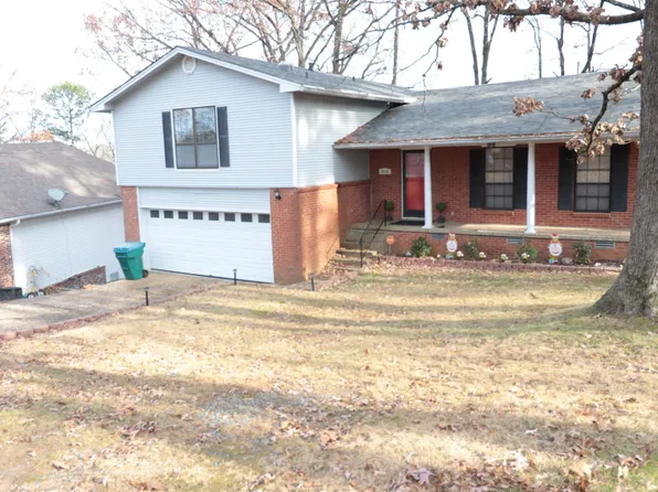 8719 Boulder Ln, Little Rock, AR 72227