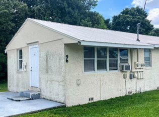 96 4th St APT A, Fort Myers, FL 33907